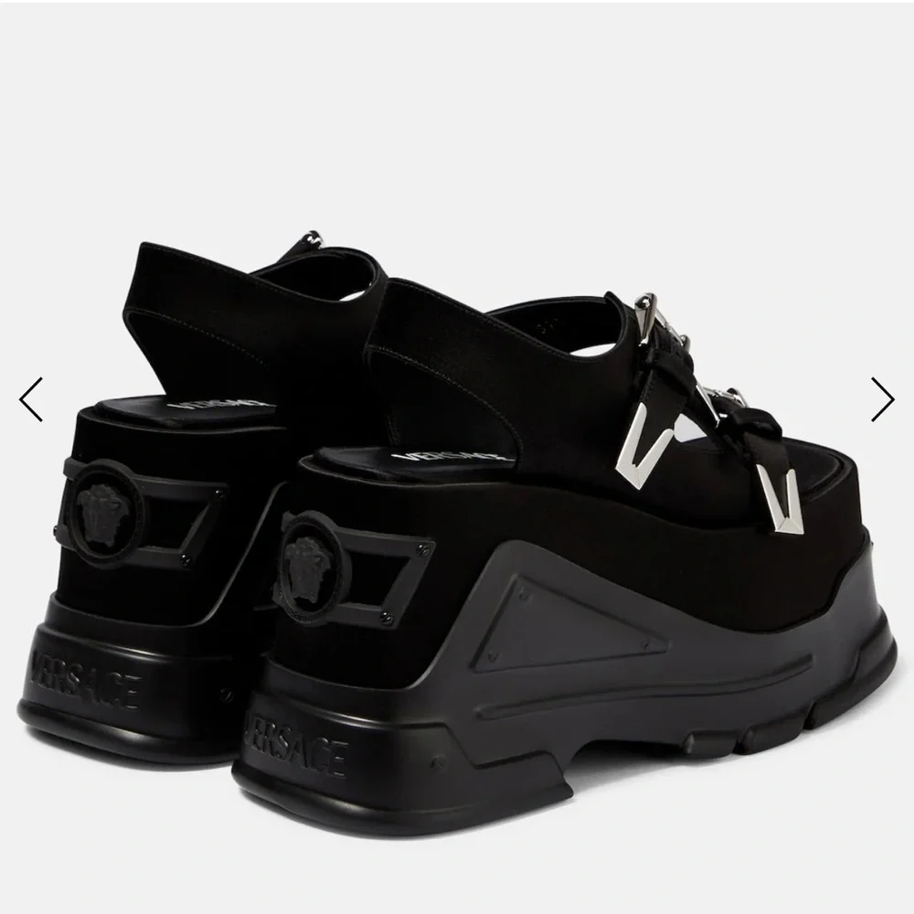FINAL. BNIB Versace Platform Sandal